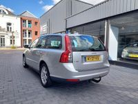 tweedehands Volvo V50 1.6D Edition I Youngtimer Nieuwe apk Cruise Clima Trekhaak Regensensor Electrisch inklabare buitenspiegels 16 inch Clima