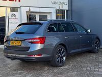 Occasion Skoda Superb Business Line 218 PK (160 kW) 2022 Grijs Stationwagen