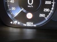 tweedehands Volvo V60 340pk T6 Twin Engine AWD Momentum Pro ALL-IN PRIJS! Adapt. cruise | Leder | Panoramadak | Trekhaak
