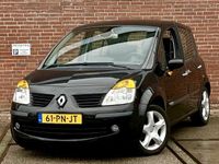 Occasion Renault Modus Luxe 111 PK (81 kW) 2004 Zwart, metallic lak MPV
