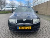 tweedehands Skoda Fabia Combi 1.4-16V Elegance Automaat