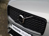 tweedehands Volvo XC90 2.0 T8 Recharge AWD Ultimate Dark l Adaptieve Cruise Control met Pilot Assist l Blind Spot Information System l Elektrisch bedienbaar panoramisch schuif-/kanteldak l Grafisch Head-up Display l Park Assist voor+achter & 360 graden camera l Elekt