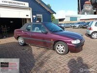 tweedehands Ford Escort Cabriolet 1.6 CLX