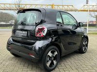 tweedehands Smart ForTwo Electric Drive EQ Comfort PLUS 18 kWh Panoramadak, DAB radio, stoelverwarming NIEUWSTAAT . Een proefrit levert het bewijs. Neem contact op en we maken een afspraak!