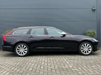 Occasion Volvo V90 Momentum 255 PK (187 kW) 2016 Zwart Stationwagen