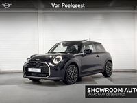 Nieuw Mini Cooper Favoured 156 PK (114 kW) 2025 Midnight black ii (c4r) (donker zwart) Hatchback