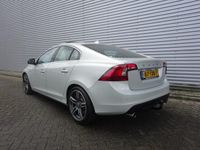 tweedehands Volvo S60 1.6 T3 Momentum Airco / Led / Lm velgen / trekhaak