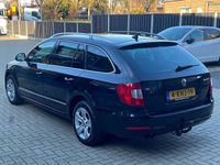 Occasion Skoda Superb 125 PK (91 kW) 2013 Zwart Stationwagen