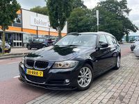 Occasion BMW 318 Luxury Line 143 PK (105 kW) 2011 Zwart Stationwagen