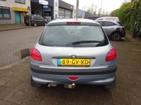 tweedehands Peugeot 206 1.6-16V Gentry