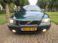 tweedehands Volvo S60 2.4 141 PK!! Ecc Cruisecontrol Naviagatie Leer/Stof Lm Velgen Trekhaak***Youngtimer***Apk t/m 27-10-2024***