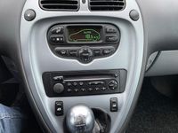 tweedehands Citroën Xsara Picasso 1.8i-16V Différence 2(st-bekr,clima,lmv,bj04,1499,-)