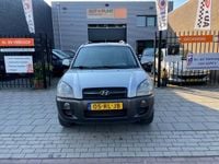 Occasion Hyundai Tucson Dynamiq 141 PK (103 kW) 2005 Grijs, metallic lak SUV