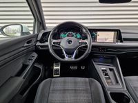 tweedehands VW Golf VIII 1.4 eHybrid GTE 245pk Panodak Camera IQ Led Acc Keyless Draadlozeoplader Sfeerverlichting