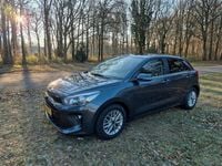 Occasion Kia Rio 101 PK (74 kW) 2017 Grijs Hatchback