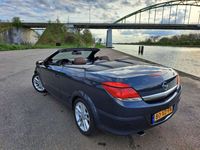 tweedehands Opel Astra Cabriolet Astra Twintop 1.8 Cosmo-16V 140pk 2007 Grijs