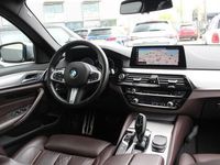 tweedehands BMW 530 5-SERIE Touring i xDrive High Executive | M Sport | Display Key |