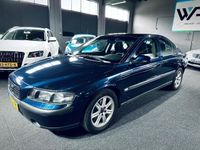 tweedehands Volvo S60 2.4 Automaat - Airco - Cruise control - Trekhaak - Lm Velgen