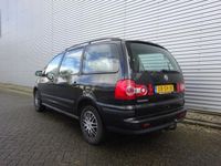 tweedehands VW Sharan 2.0 7-Persoons Airco / Elek. Ramen / Trekhaak