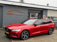 tweedehands Volvo V60 2.0 B4 R-Design 197PK pano 19" nieuwstaat