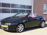 tweedehands Alfa Romeo Spider 2.2 JTS Nieuwe Apk, Rood Creme Leder Zeer Nette Auto!!!