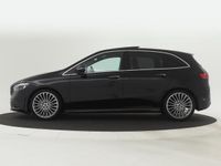 tweedehands Mercedes B180 AMG Line | Premium pakket | Panorama-schuifdak | Bagageruimtepakket | (19 inch) multispaaks lichtmetalen AMG-velgen | Dodehoekassistent | Keyless-Go comfortpakket | Stoelverwarming vooraan |