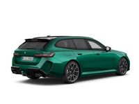 Nieuw BMW M5 727 PK (534 kW) 2026 M isle of man green metallic (groen metallic) Stationwagen