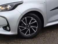 tweedehands Toyota Yaris 1.5 Hybrid Active Limited | 16" LMV | Clima | Navi | Cruise | Carplay - Android auto