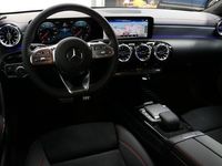 tweedehands Mercedes CLA200 Shooting Brake Luxury Line | Panorama-schuifdak