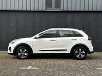 tweedehands Kia Niro 1.6 GDi Hybrid DynamicLine AUTOMAAT / NAVI / CARPL