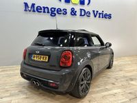 tweedehands Mini Cooper S 2.0 Chili Thunder Grey | LED | Panorama | half leder | Harman Kardon | 17" velgen | Navigatie | Cruise control | Isofix |