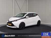 Occasion Toyota Aygo X-play 69 PK (50 kW) 2017 Wit Hatchback