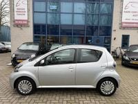 Occasion Toyota Aygo 68 PK (50 kW) 2009 Grijs Hatchback