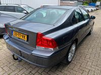 Occasion Volvo S60 140 PK (102 kW) 2007 Grijs, metallic lak Sedan