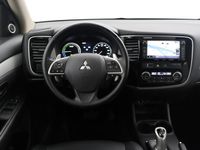 tweedehands Mitsubishi Outlander 2.0 PHEV INSTYLE + LEDER / SCHUIFDAK / TREKHAAK /