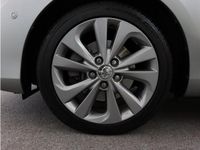 tweedehands Toyota Auris Touring Sports 1.8 Hybrid Executive | JBL | Trekha