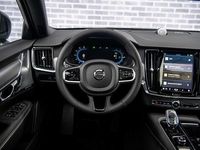 tweedehands Volvo V90 2.0 T8 Recharge AWD Ultimate Dark | Bowers & Wilkins | Luchtvering | 20" | Donker Glas | Gelamineerd Glas |