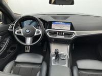 tweedehands BMW 318 3-SERIE i M-Sport Schuif/kantel-dak Dab+ AppleCarplay Navi/Cam Sf