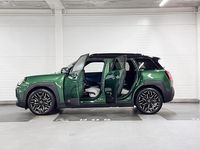 Nieuw Mini Aceman Favoured 135 kW (184 PK) 2025 British racing green (c3b) SUV