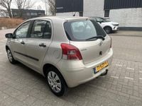 Occasion Toyota Yaris Comfort 101 PK (74 kW) 2010 Beige Hatchback