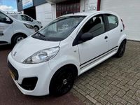 tweedehands Peugeot 107 1.0 Access Accent 'BLACK & WHITE EDITION"