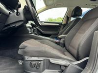 tweedehands VW Passat Variant 1.6 TDI Comfortline Business Navigatie Stoelverwar