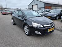 tweedehands Opel Astra Sports Tourer 1.6 Turbo Cosmo Airco Bj:2011 NAP!