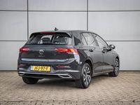 Occasion VW Golf VIII Style 204 PK (150 kW) 2022 Grijs Hatchback