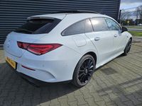 tweedehands Mercedes CLA250e Shooting Brake AMG Limited Plug In Hybrid 218pk | Panodak | Multibeam LED | Widescreen Navi | Keyless | Apple Carplay | Camera | DAB | Sfeerverlichting |