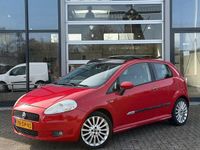 Occasion Fiat Grande Punto 95 PK (69 kW) 2006 Rood Hatchback