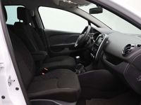 tweedehands Renault Clio IV TCe 90pk Limited | Apple/Android Carplay | Parkeersensoren Achter | Navigatie | Lichtmetalen Velgen |