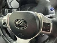 Occasion Lexus CT200h Business Edition 99 PK (72 kW) 2013 Wit Hatchback