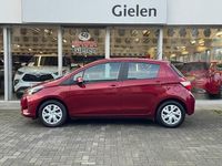 Occasion Toyota Yaris Active 112 PK (82 kW) 2019 Rood Hatchback