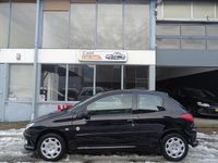 Occasion Peugeot 206 75 PK (55 kW) 2009 Zwart Hatchback